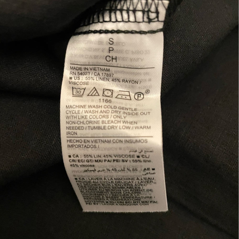 Old Navy Women's Black Button Down Shirt - Picture 13 of 16